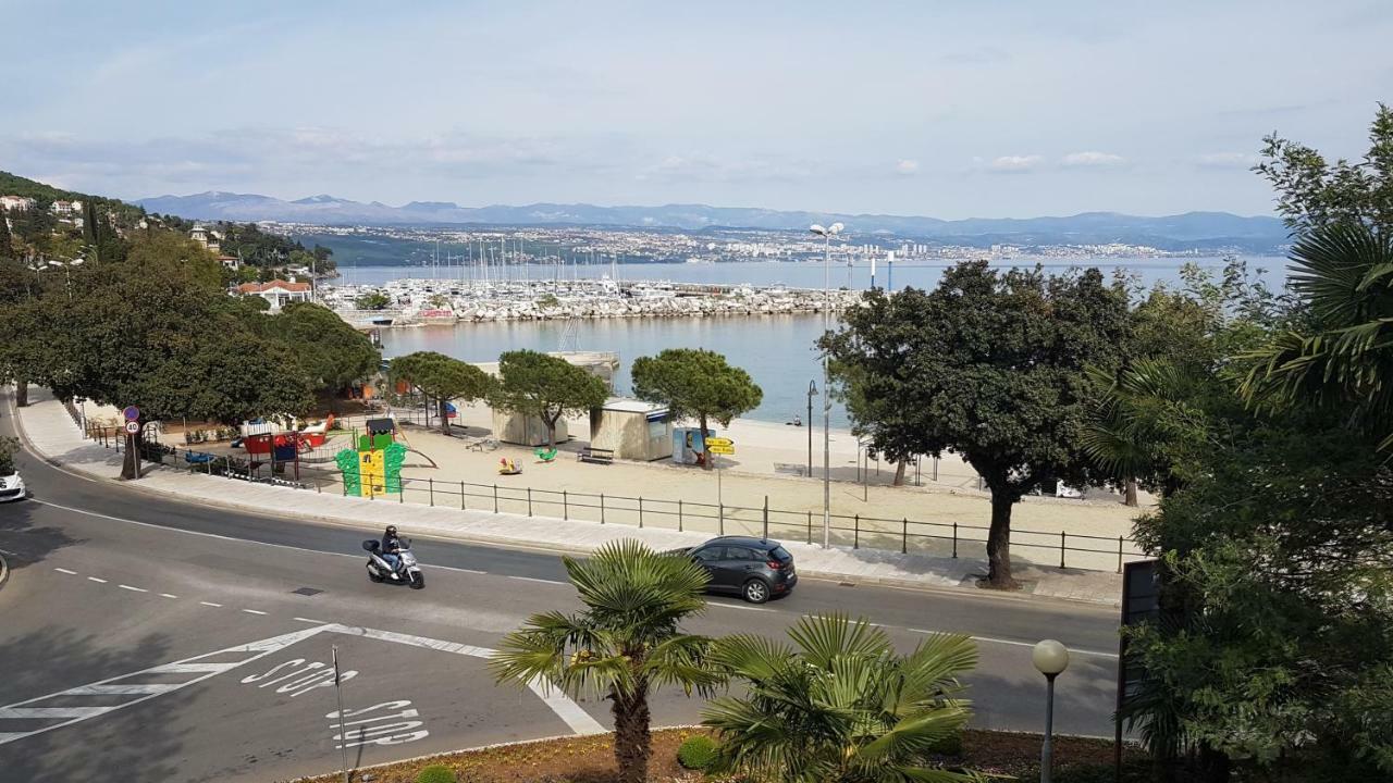 Apartment Opatija-icici *